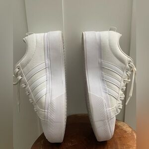 Adidas Bravada 2.0 Platform Sneakers Shoes Sz. 8.5 Womens